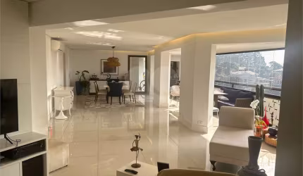 Apartamento com 4 quartos à venda em Jardim Vitória Régia - SP
