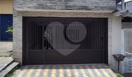 Casa com 3 quartos à venda em Jardim Santa Adélia - SP