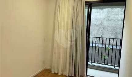 Apartamento com 1 quartos à venda ou para locação em Pinheiros - SP