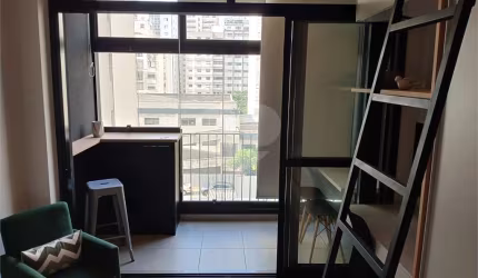 Apartamento com 1 quartos à venda ou para locação em Perdizes - SP