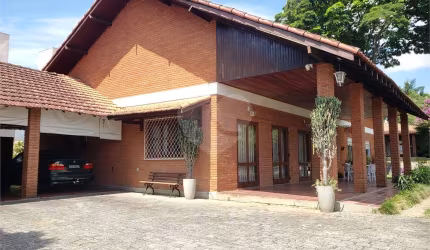 Casa térrea com 4 quartos à venda em Interlagos - SP