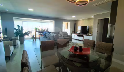 Apartamento com 3 quartos à venda em Lar São Paulo - SP