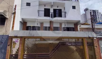 Casa com 3 quartos à venda ou para locação em Chácara Seis De Outubro - SP