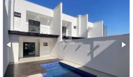 CASA GEMINADA A VENDA COM 3 SUÌTES NO ATIRADORES