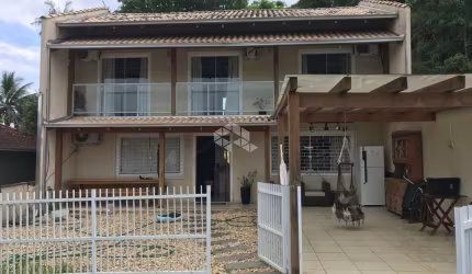 Casa 3 quartos no bairro Santo Antonio  em Joinville