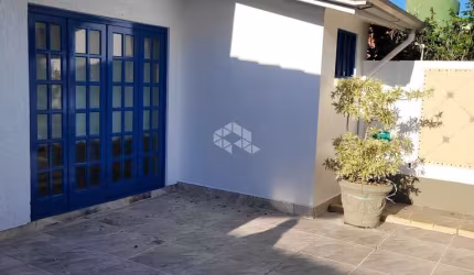 Casa à venda com 3 quartos/dormitórios, 2 vagas/box, em Noiva do Mar, Xangri-Lá/RS