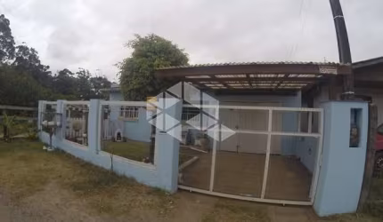 Casa térrea de esquina a venda