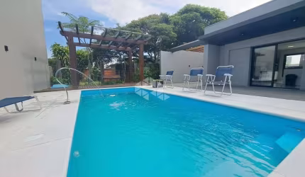 Casa de 4 dormitórios na região central de Atlântida, Xangrila/RS