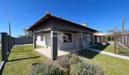 Casa térrea perto do mar em Xangri-lá/RS