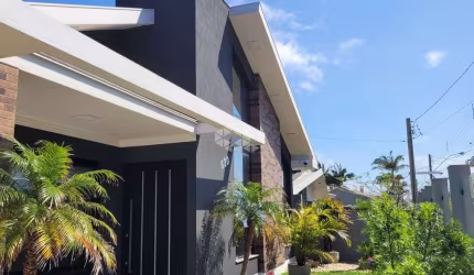 Casa em Atlântida 04 suítes 03 vagas