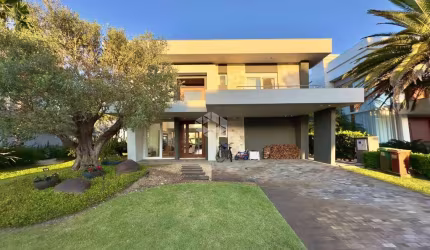 Casa em Condomínio à venda no Enseada, Xangri-Lá, com 5 quartos (5 suítes)