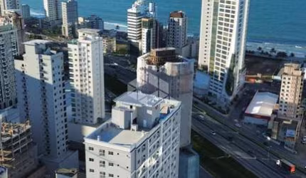 Apartamento com 2 quartos novo em Itapema próximo à praia