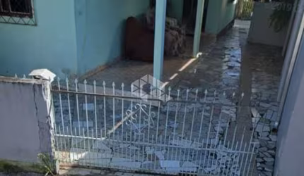 Terreno com kitnets área total 331m² no bairro da Barra em Balneário Camboriú