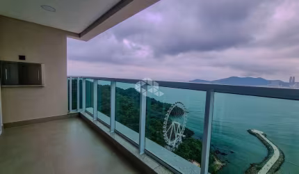 Apartamento com 4 suítes padrão Embraed com vista mar definitiva em Balneário Camboriú