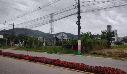 Terreno de 500m²localizado no bairro Rio Pequeno em Camboriú-SC