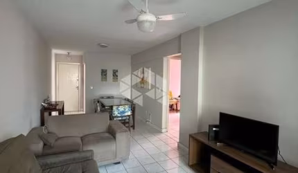 Apartamento 2 dormitórios suite garagem de frente reta mar .