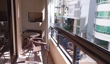 Excelente apto 3 dormitórios sacada suite vaga de garagem no centro BC.