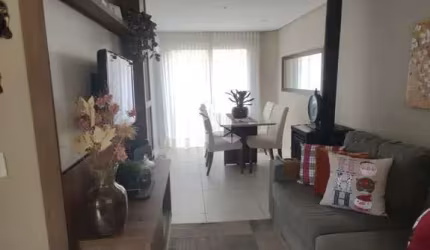 Casa em condomínio mobiliada em Canela/RS