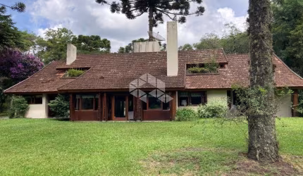 Casa na Vila Suzana, em área de 2,5 hectares, com potencial para implantação de empreendimentos