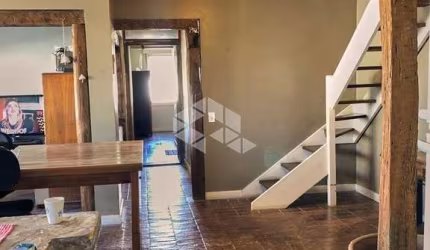 Cobertura com 191 m², 3 dormitórios, 1 suíte, transformados em 1 dormitório