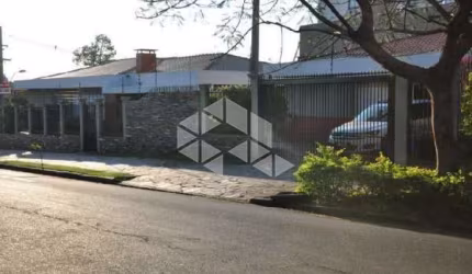 Casa 3 Dormitórios 4 Vagas no Cristo Redentor