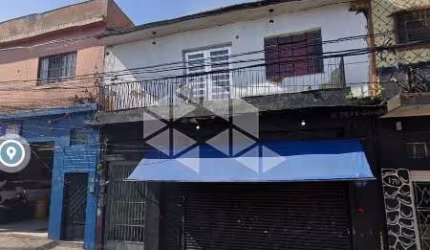 Excelente Prédio Comercial na Av João XXII com farto Comercio
