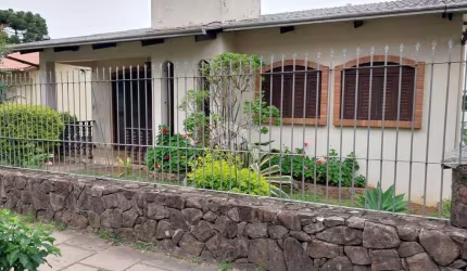 Casa na Av. São Roque
