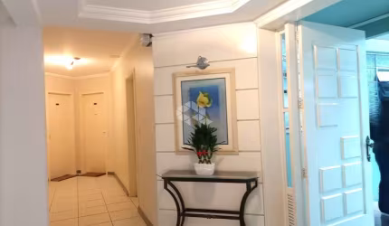 Apartamento de 3 dormitórios semimobiliado no Bairro Botafogo