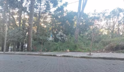 Terreno no Borgo, próximo a Centro, com 386,83 m²