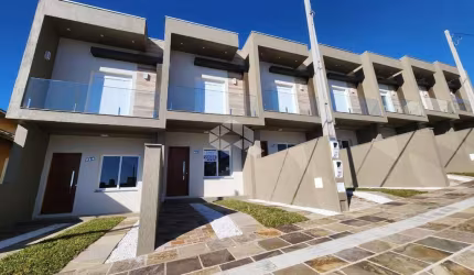 Casa/Sobrado em condomínio no Santa Helena