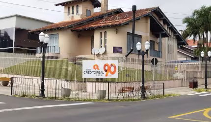 Casa/Terreno localizada na Planalto