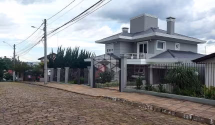Casa de 3 quartos no Bairro Licorsul