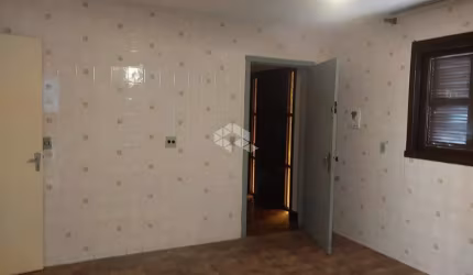 Predio com três apartamentos