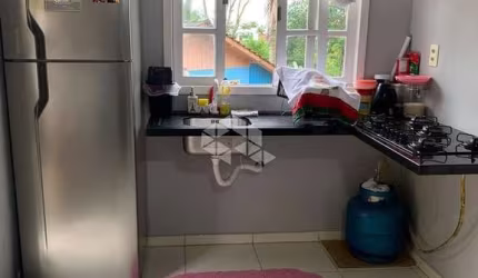 Casa com 02 quartos/dormitórios no bairro Boa Vista, em Biguaçu- SC