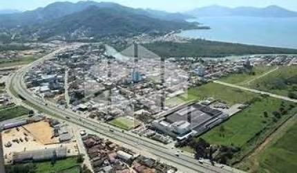 Apartamento com 02 quartos/dormitórios no bairro Centro, em Biguaçu- SC