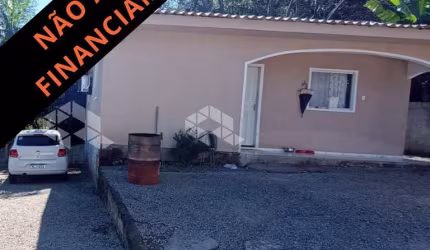 Casa com 02 quartos/dormitórios no bairro Saudade, em Biguaçu- SC