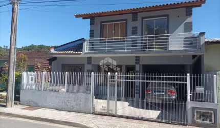 Casa com 2 quartos/dormitórios no bairro Sul do Rio, em Santo Amaro da Imperatriz- SC
