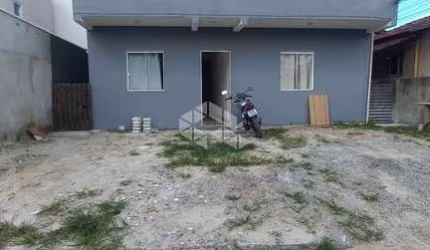 Apartamento com 1 quarto/dormitório no bairro Campeche, em Florianópolis- SC