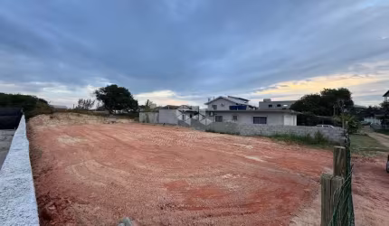Terreno no bairro Pinheira, em Palhoça- SC
