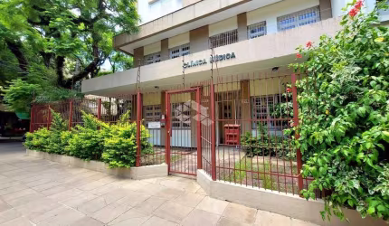 CENTRO MÉDICO COMPLETO  A 400 METROS DO HOSPITAL DE CLÍNICAS
