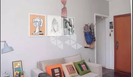 Apartamento 2 dormitórios reformado no bairro  Santana