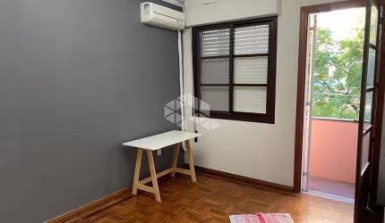 Apartamento com 2 dormitórios no bairro Bom Fim