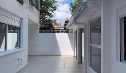Apartamento 3 dorm/quartos,  67,12m2 priv., térreo, garden, 2 banhos, edícula, churrasqueira,