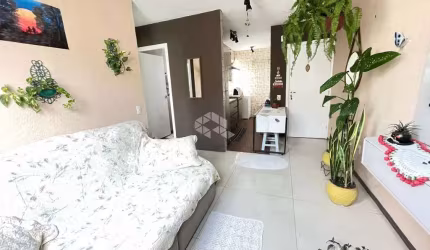 Apartamento de 2 quartos com 1 vaga de garagem no Morro Santana