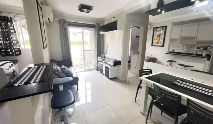Apartamento com 2 quartos, mobiliado com vaga no Teresópolis