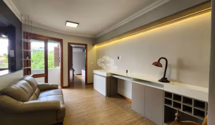 Apartamento de 01 Dormitório desocupado com vaga de garagem