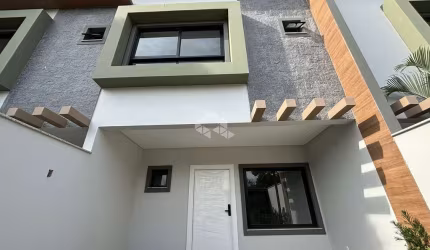 Casa sobrado duplex com duas suítes no Mariscal Bombinhas SC