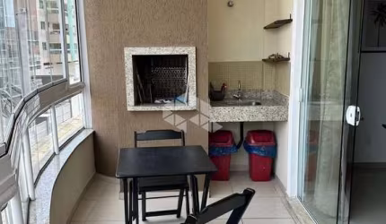 Apartamento mobiliado com três quartos em Bombas Bombinhas SC