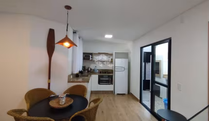 Sobrado duplex mobiliado com duas suites no Mariscal em Bombinhas SC