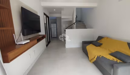 Casa sobrado mobiliada